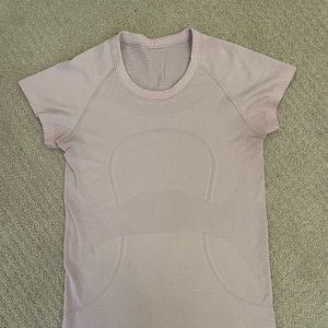 Lululemon swiftly tech! Size 4! Light pink!